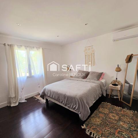 Mérindol Villa de 160 m² sur 3300 m² de terrain , garage, cave, piscine