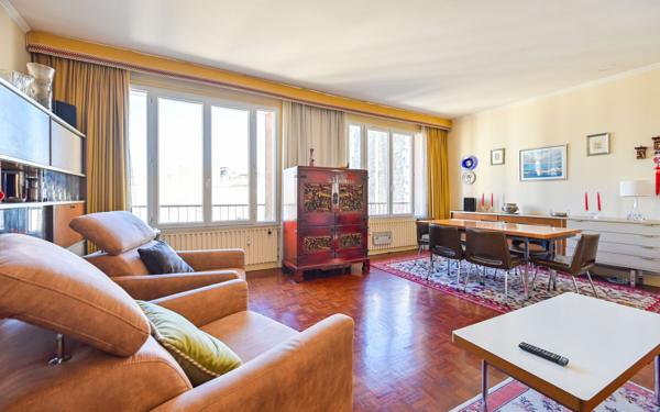 Appartement à vendre    4 pièces • 90,81 m2 Paris 19