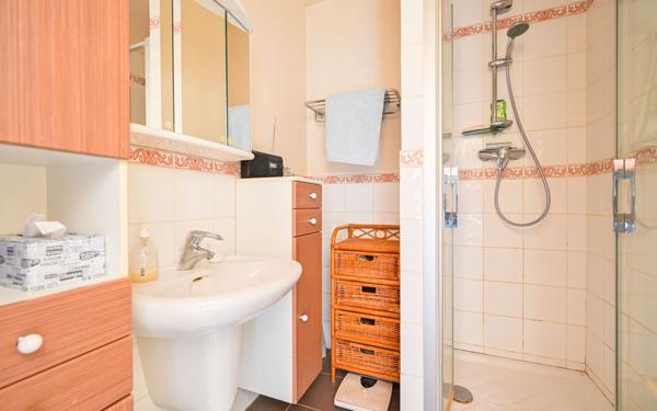 Appartement à vendre    4 pièces • 90,81 m2 Paris 19