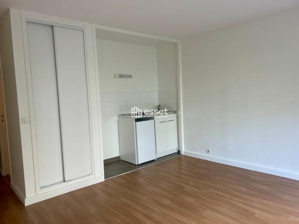 Location Studio 23 m² - Paris 75013