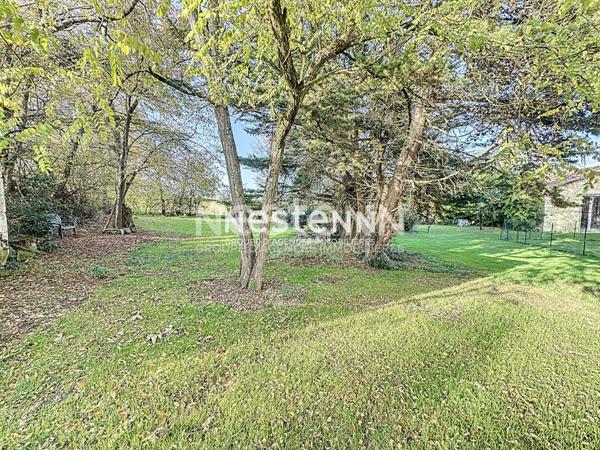 A vendre Maison en pierre à rénover Ordan Larroque 80 m2