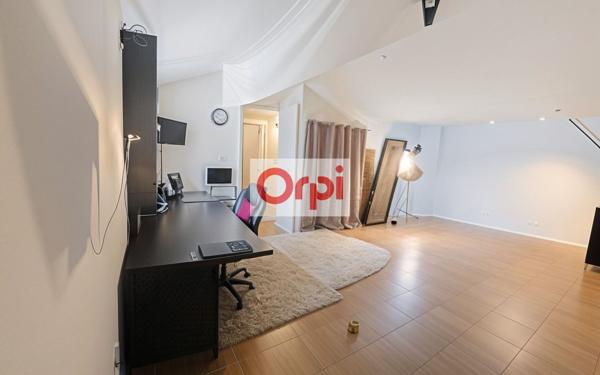 Maison à vendre    5 pièces •  Zonza