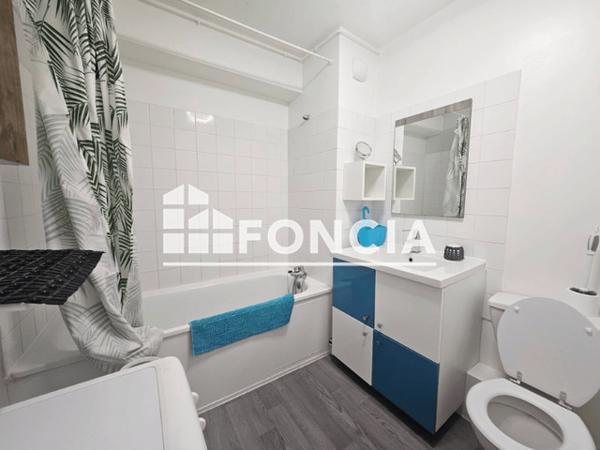 Location Appartement meublé 2 pièces 35.72 m² - 70 RUE LUCILE La Rochelle 17000