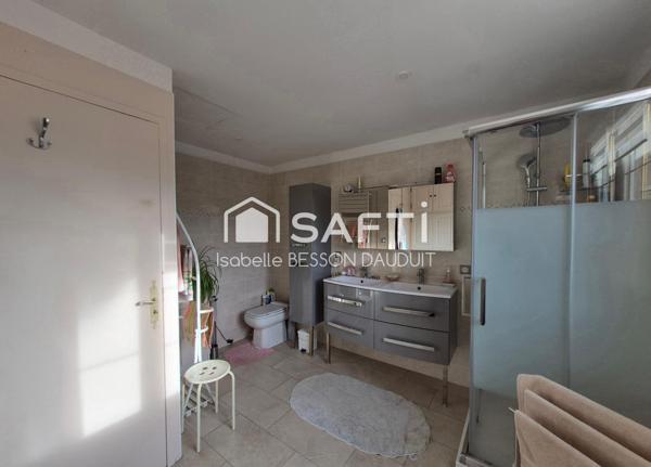 PAVILLON 200M² UTILES AVEC PISCINE ET VERANDA SUR 1021M² DE TERRAIN