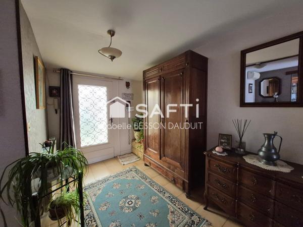 PAVILLON 200M² UTILES AVEC PISCINE ET VERANDA SUR 1021M² DE TERRAIN