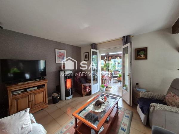 PAVILLON 200M² UTILES AVEC PISCINE ET VERANDA SUR 1021M² DE TERRAIN