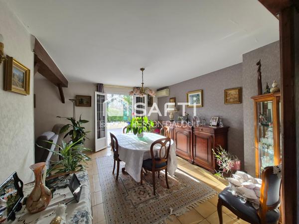 PAVILLON 200M² UTILES AVEC PISCINE ET VERANDA SUR 1021M² DE TERRAIN