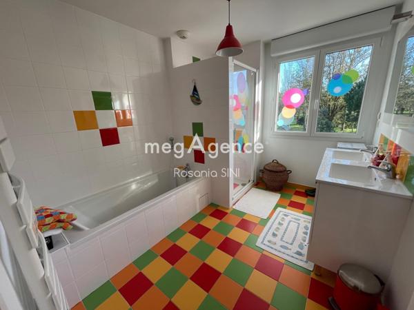 Maison à SAINT-MATHURIN, 85150 - 7 pièces 169m²