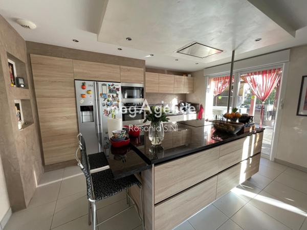 Maison à SAINT-MATHURIN, 85150 - 7 pièces 169m²