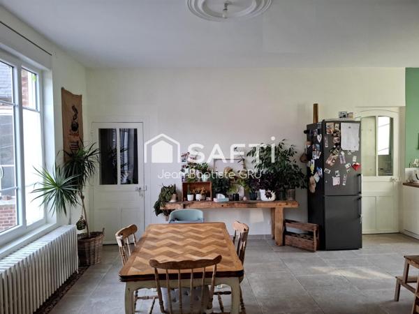 Maison de caractère sans travaux, 4 chambres, dépendances.