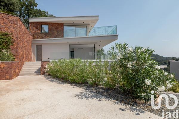 Appartement à vendre 4 pièces 97 m² Les Adrets-de-l'Estérel