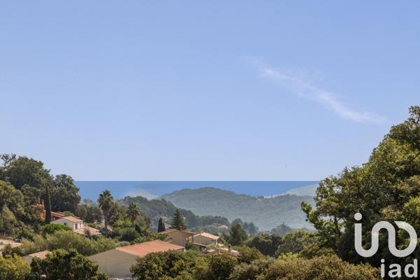 Appartement à vendre 4 pièces 97 m² Les Adrets-de-l'Estérel