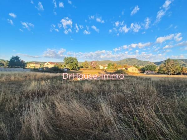 Terrain à vendre de 854 m²