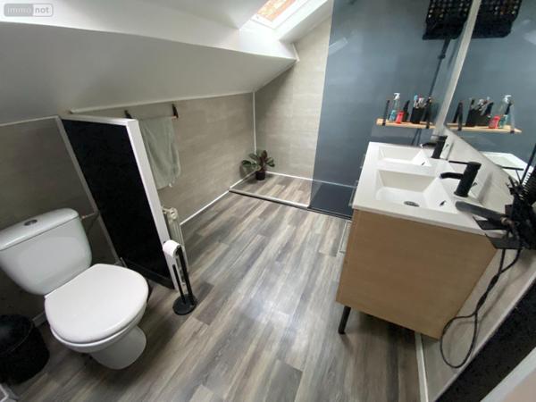 Maison rurale à vendre à Andouillé en Mayenne (53240), ref : 53047/136