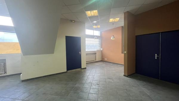 Offre de bureau rare en centre ville - A louer 160 m2 + 206 m2 en sous-sol avec parkings (quartier Faubourg Bannier - Gare - Médiathèque)