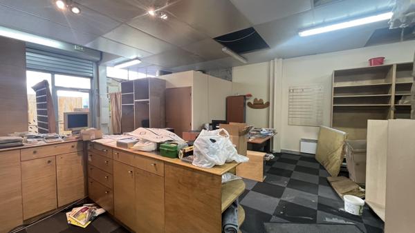 Offre de bureau rare en centre ville - A louer 160 m2 + 206 m2 en sous-sol avec parkings (quartier Faubourg Bannier - Gare - Médiathèque)