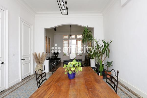 Maison 10 pièces - 248 m²