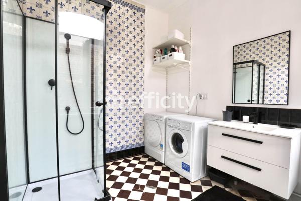 Maison 10 pièces - 248 m²