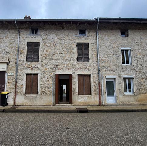 Immeuble 230 m2 avec ravaux