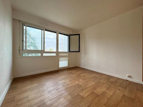 Appartement Verrieres Le Buisson 4 pièce(s) 78 m2