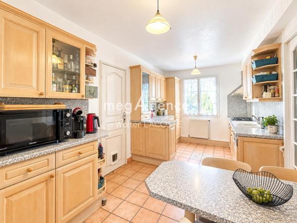Maison à MAGNY-LES-HAMEAUX, 78114 - 5 pièces 101m²