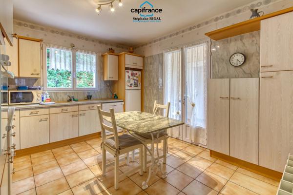 Maison à vendre 5 pièces VILLENEUVE SUR LOT (47) Maison plain-pied de 104 m2 sur terrain de 571m2 clos