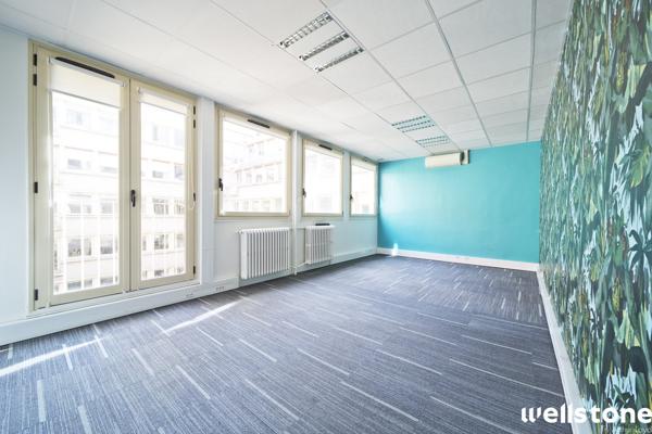 Bureaux à louer à PARIS 75008