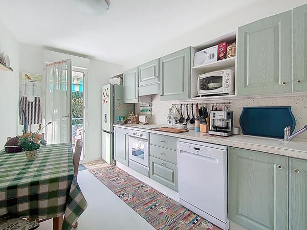 Saint-Aygulf centre ville 2 chambres terrasse parking