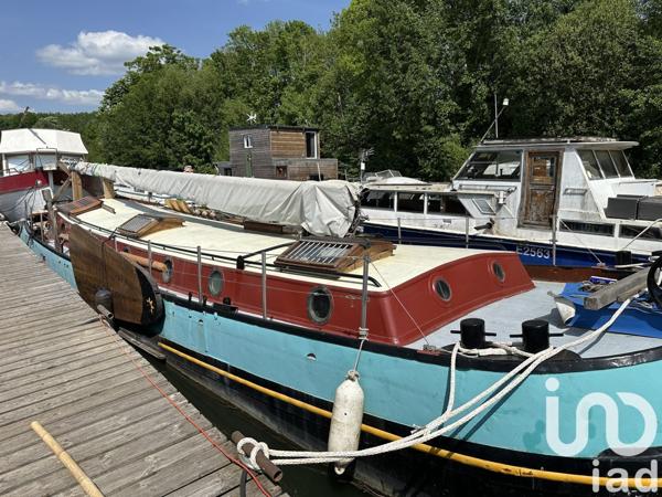 Péniche 4 pièces de 30 m² à Limay (78520)