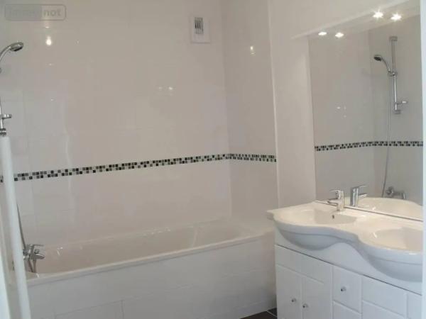 Location - Appartement Sainte-Luce-sur-Loire 44980 106 m 2
