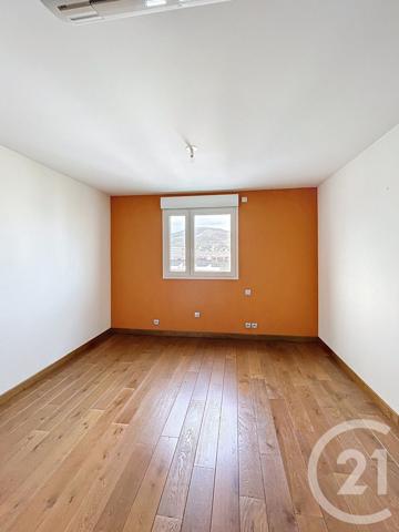 Appartement F5 à vendre  6 pièces - 147,93 m2 CLERMONT FERRAND - 63