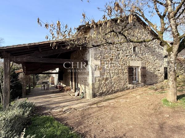 Domaine privé de 21,4 ha avec golf 9 trous, lacs & potentiel résidentiel