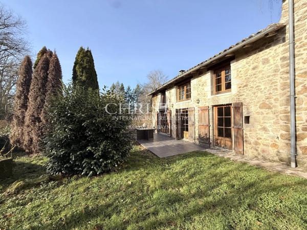 Domaine privé de 21,4 ha avec golf 9 trous, lacs & potentiel résidentiel