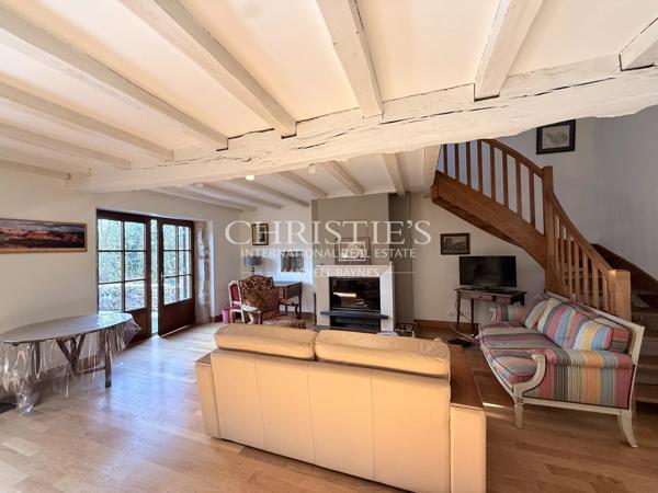 Domaine privé de 21,4 ha avec golf 9 trous, lacs & potentiel résidentiel