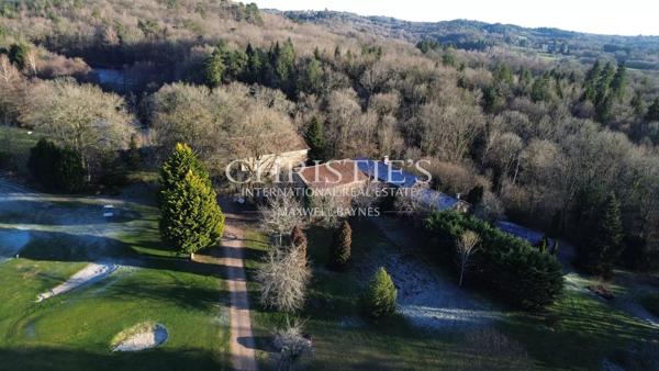 Domaine privé de 21,4 ha avec golf 9 trous, lacs & potentiel résidentiel