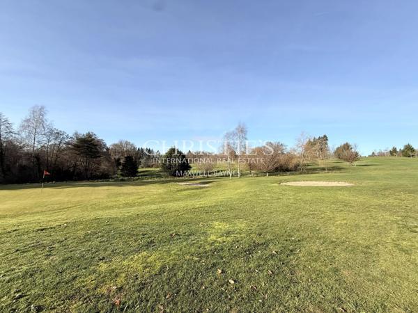 Domaine privé de 21,4 ha avec golf 9 trous, lacs & potentiel résidentiel