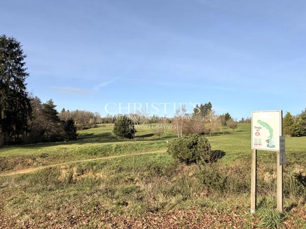 Domaine privé de 21,4 ha avec golf 9 trous, lacs & potentiel résidentiel