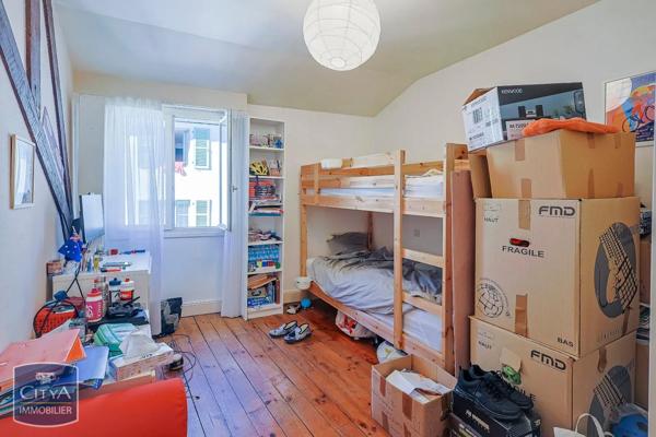 Immeuble à vendre 247m²