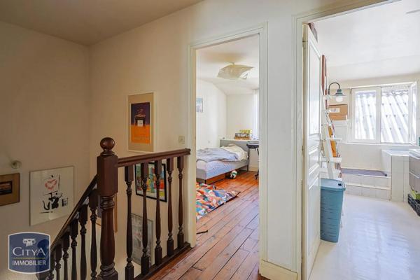 Immeuble à vendre 247m²