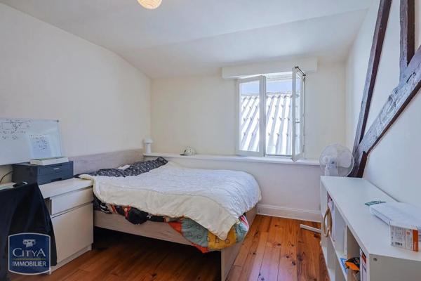 Immeuble à vendre 247m²