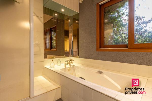 Véritable Coup de Coeur sur les Hauteurs de Cranves-Sales