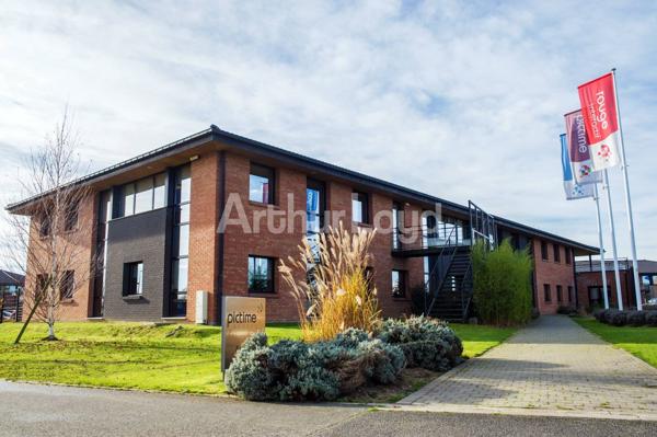 Bureau à vendre ou à louer à Villeneuve d’Ascq emplacement stratégique fibre