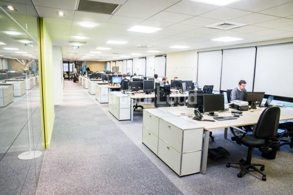 Bureau à vendre ou à louer à Villeneuve d’Ascq emplacement stratégique fibre