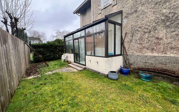 Maison à vendre    6 pièces •  Salles