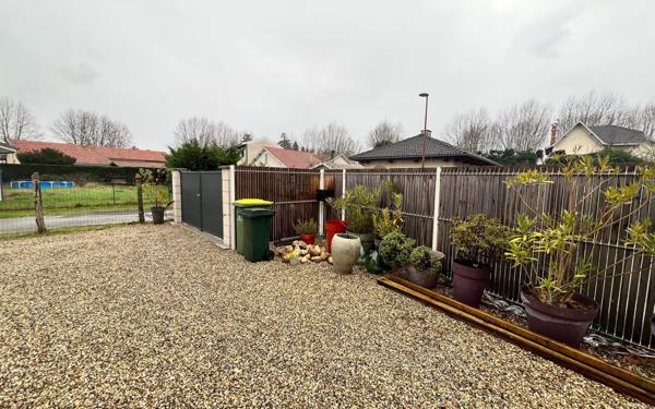 Maison à vendre    6 pièces •  Salles