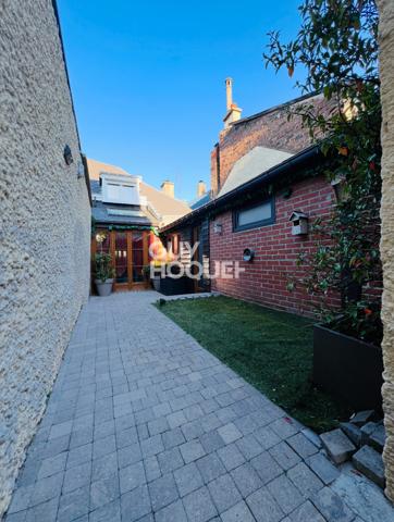 SAINTE ANNE - MAISON 72M² AVEC COUR ET GARAGE