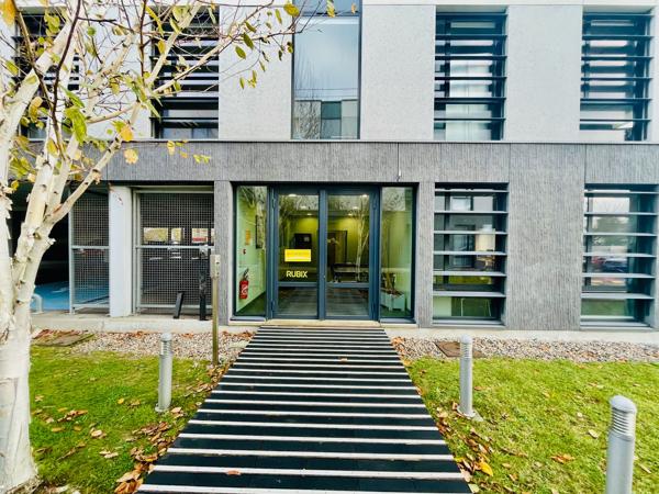 A LOUER BUREAUX A PARTIR DE 100 M2 À COMPIEGNE PÉNÉTRANTE DE VILLE