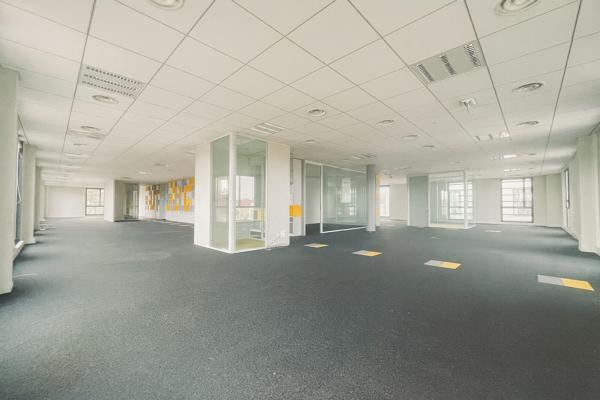 A LOUER BUREAUX A PARTIR DE 100 M2 À COMPIEGNE PÉNÉTRANTE DE VILLE