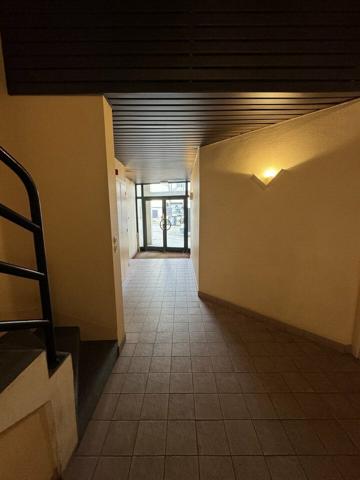 ACHAT LOCAL COMMERCIAL BUREAUX AVEC ASCENSEUR 289m2 HYPER CENTRE VILLE NIORT PROCHE COMMERCES ET PLACE DE LA BRECHE