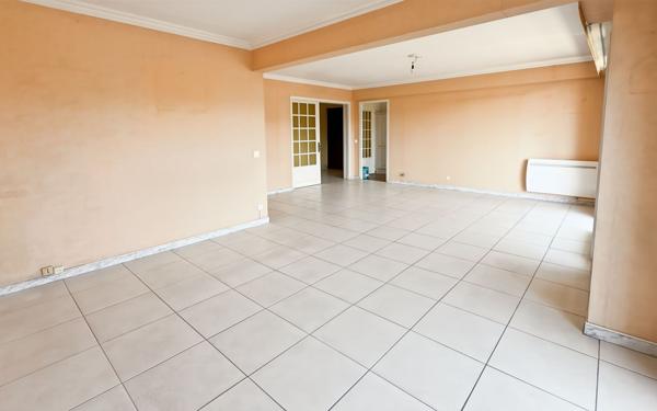 Appartement à vendre    4 pièces • 80 m2 Le Cannet